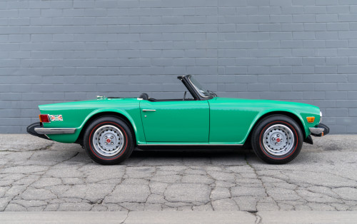 triumph グリーン CF522A02-FDAA-7A22-